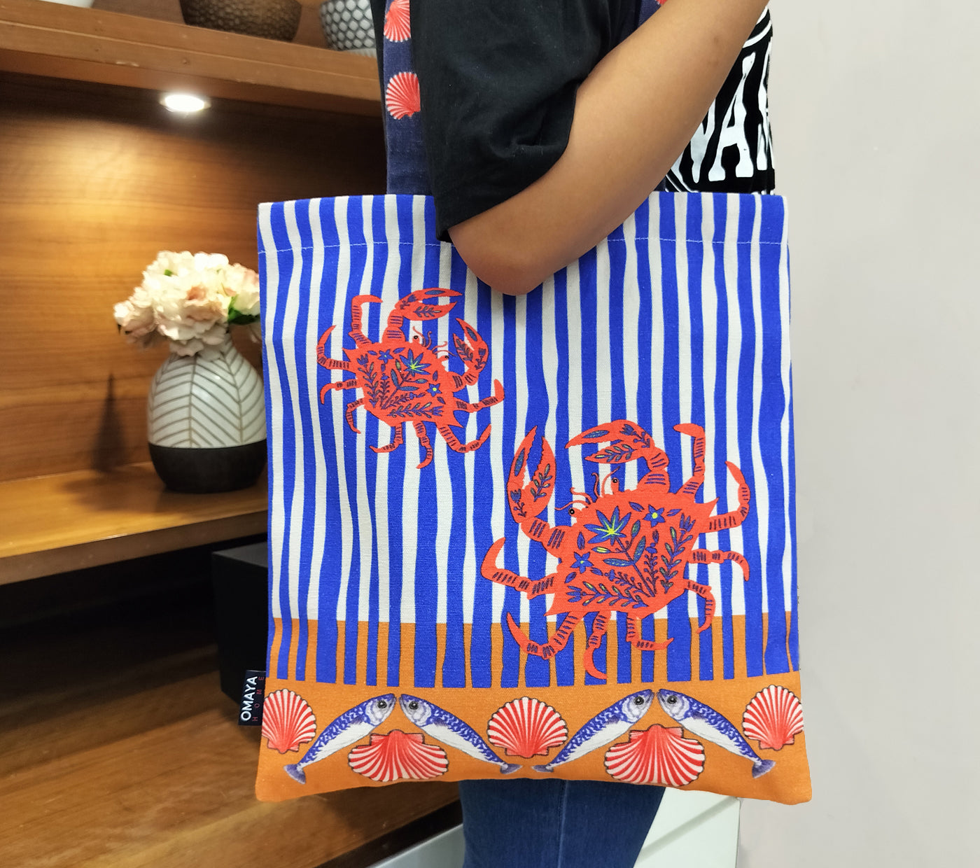 OMAYAhome Red Crab Print Cotton Canvas Tote Bag 34×36 Cms